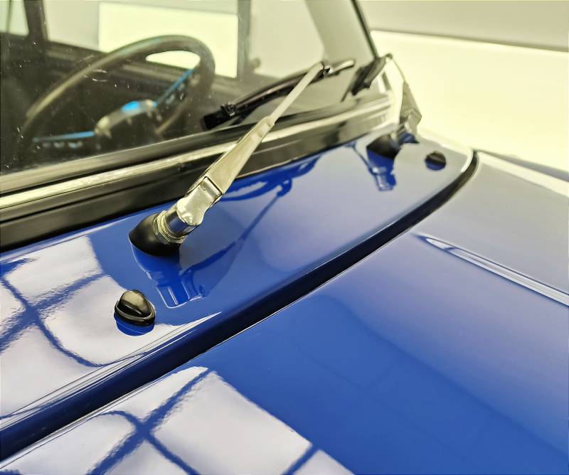 TRAITEMENT CERAMIQUE carrosserie, jantes, vitres et CIRE pour une MINI INNOCENTI COOPER 1300 EXPORT de 1974 sur CHAMBERY