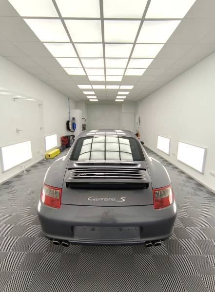 Traitement céramique intégral carrosserie, jantes, plastique, vitrage, passages de roue et PPF pare-pierres sur une PORSCHE 991 997.1 CARRERA S de 2006