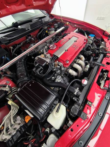 TRAITEMENT CERAMIQUE carrosserie, jantes, plastiques, vitre, chassis sur une HONDA INTEGRA TYPE R DC2 de 1998 sur BELLEY