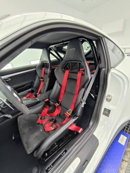 PREPARATION ESTHETIQUE & CIRE avec un soin de l'habitacle sur une PORSCHE 911 991.1 GT3 CLUBSPORT de 2015