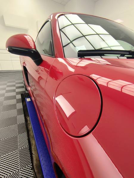 Film de protection PPF & TRAITEMENT CERAMIQUE sur une PORSCHE CAYMAN type 981 GTS de 2014 sur ANNECY