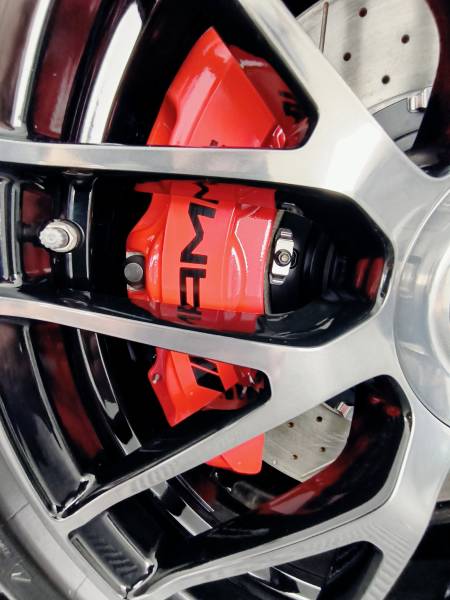 Experts en detailing haut de gamme : précision, passion, technologie et protection pour la carrosserie de votre voiture