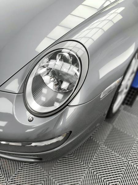 Traitement céramique intégral carrosserie, jantes, plastique, vitrage, passages de roue et PPF pare-pierres sur une PORSCHE 991 997.1 CARRERA S de 2006