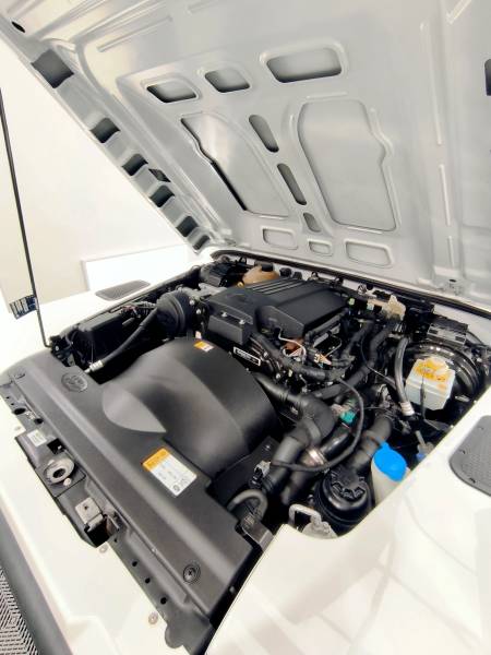 POLISSAGE & AIDE A LA REVENTE sur un LAND ROVER DEFENDER PICK UP de 2015 sur BELLEY