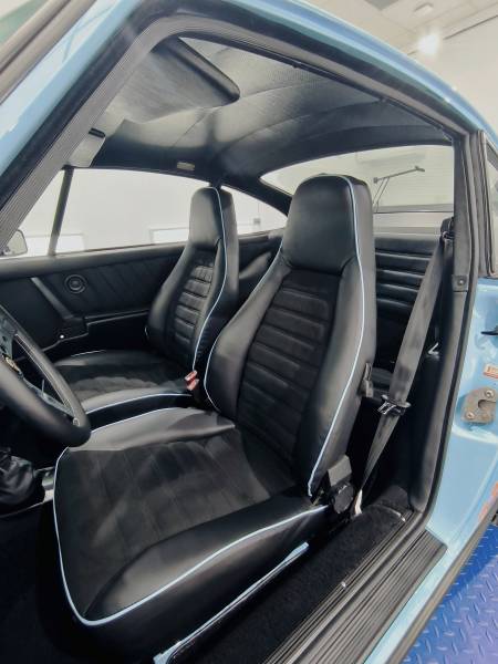 TRAITEMENT CERAMIQUE complet carrosserie, jantes, plastiques, vitrage et soin intégral de l'intérieur et des cuirs sur une PORSCHE 911 Type G 3.0 SC Gulf de 1983 sur ANNEMASSE 74 HAUTE SAVOIE