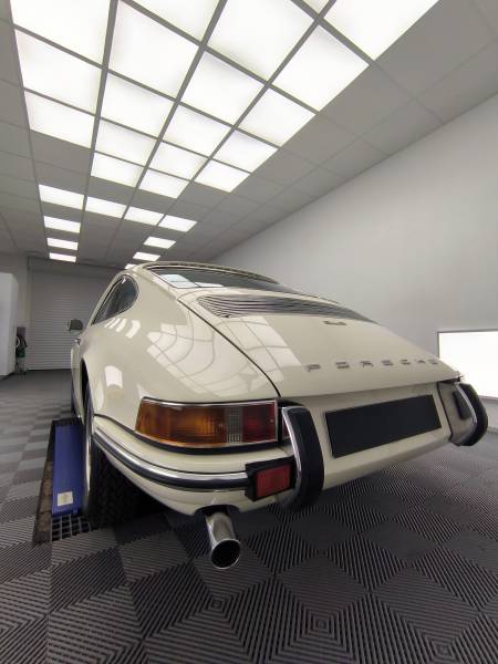 TRAITEMENT CERAMIQUE carrosserie, jantes, chassis et peinture des étriers sur une PORSCHE 912 de 1969 sur BASSENS